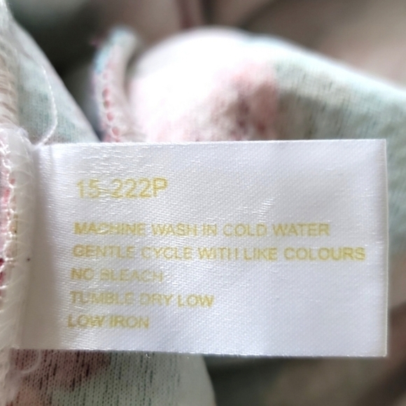 Floral Summer Assymetrical Mini Skirt Size Small - Picture 5 of 5